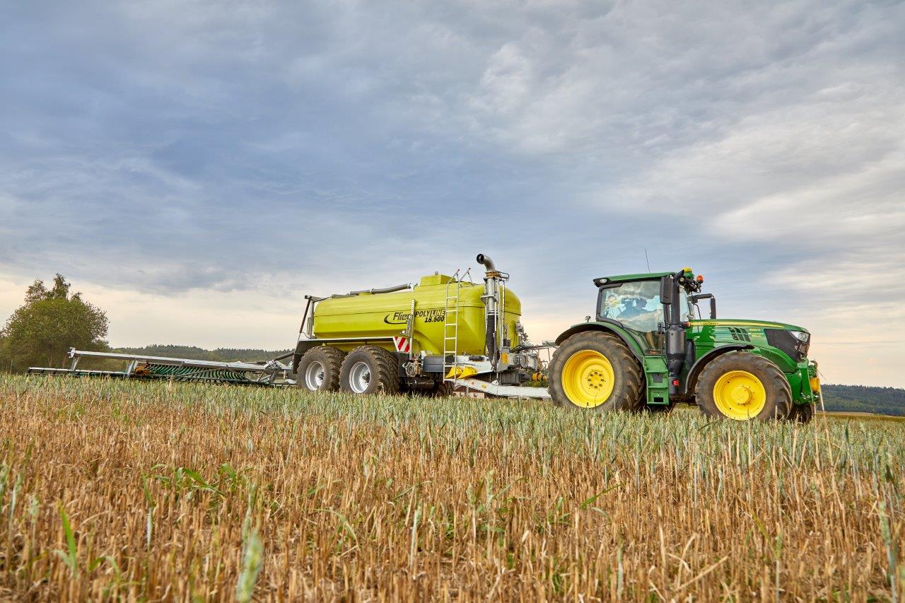 Gummileiste für Schmutzsammelwannne 1550 - Kehrmaschine von Fliegl  Agro-Center GmbH